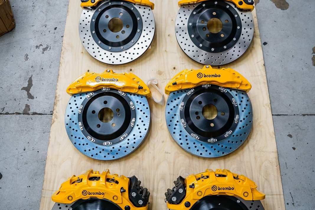 Các dòng kit phanh Brembo GT: GT | A, GT | M, GT | BM, GT | S, GT | R khác nhau thế nào?