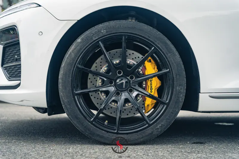 Vinfast Lux A Brembo Và 19 inch – mâm forged & heo thắng HFORGED, ảnh 6