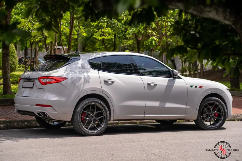 Maserati Levante by HForged 21 inch