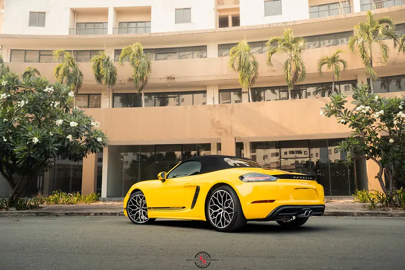 Porsche Boxster 718 yellow vàng Vossen 20 inch – mâm forged HFORGED, ảnh 2