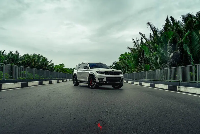 Jeep Grand Cherokee Limited HRE Brembo by HForged