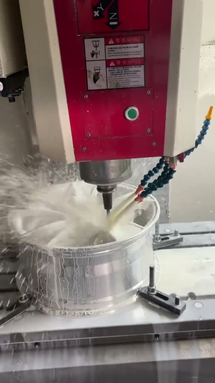 Phay CNC mặt mâm forged custom: bước khoét nan từ phôi đặc