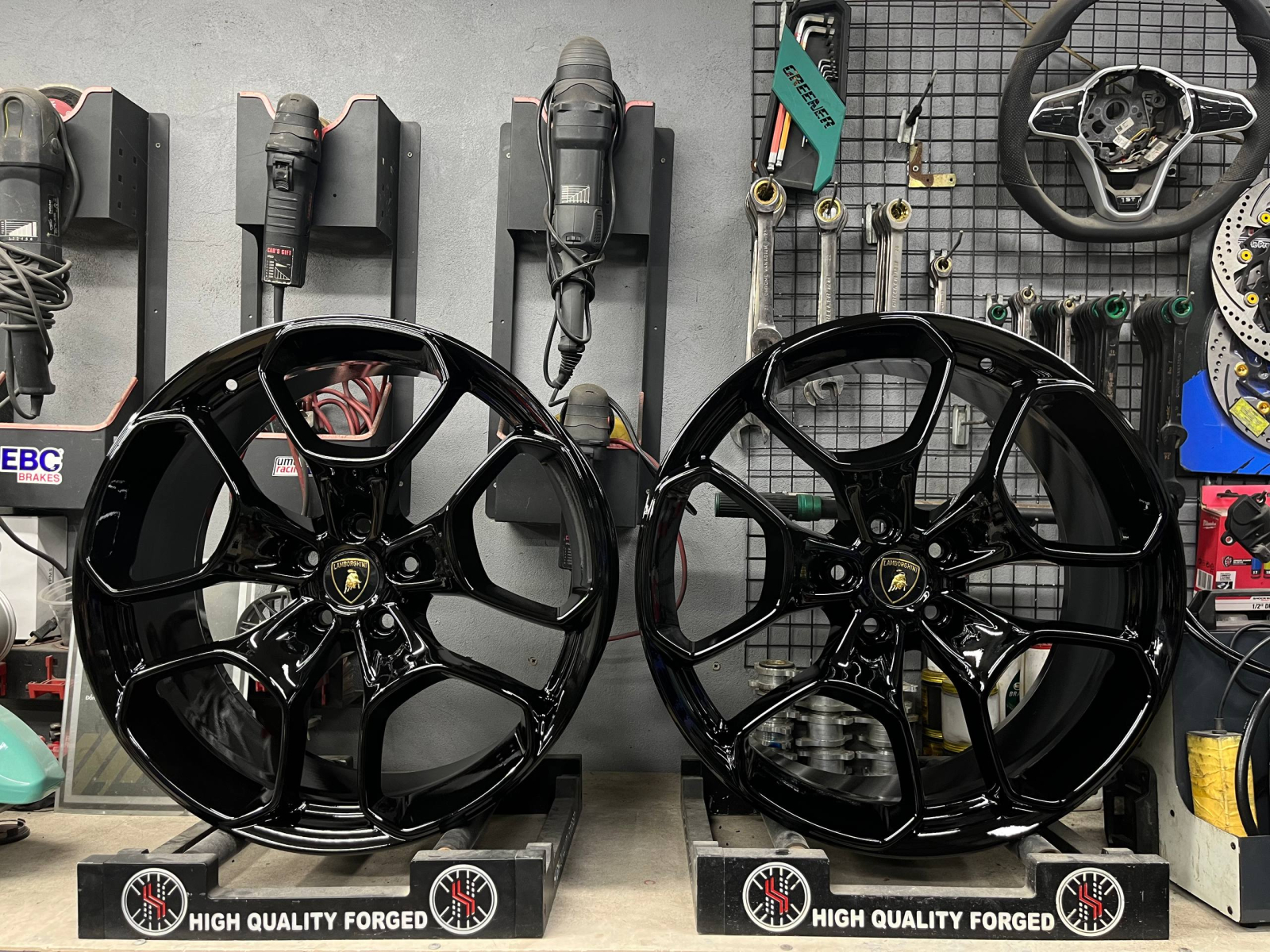 Lamborghini by HForged